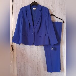 Le Suit Vibrant Blue Blazer and Pant Suit Women's Size 20W NWT